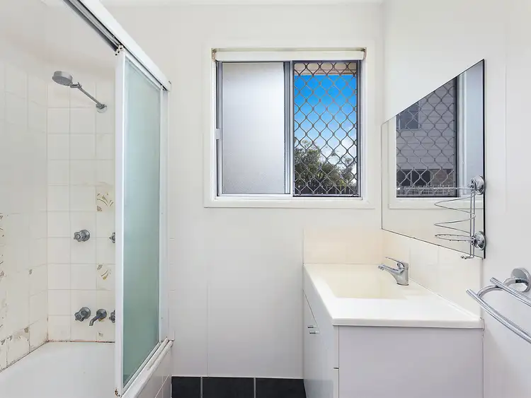 Fourth view of Homely semi-detached listing, 39 Twigg Street, Park Avenue QLD 4701