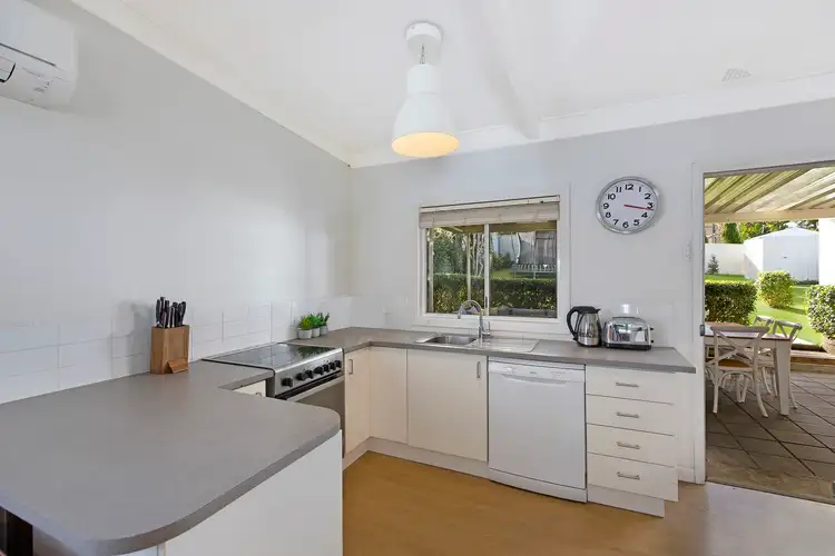 Third view of Homely house listing, 9 Pindarri Avenue, Berkeley Vale NSW 2261