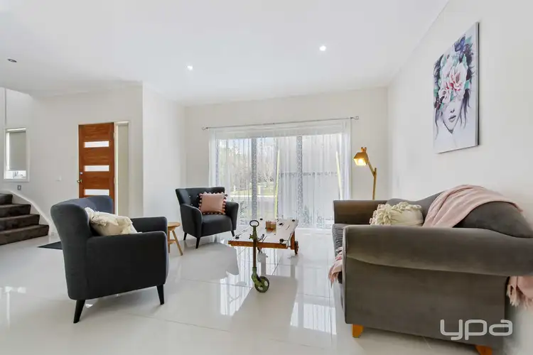 4/19-21 The Avenue, Caroline Springs VIC 3023