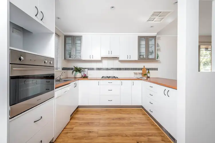 Sixth view of Homely house listing, 4 Mauger Place, Wanniassa ACT 2903
