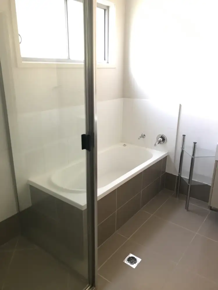 Fourth view of Homely unit listing, 6/15-17 Roberts Street, Emerald QLD 4720