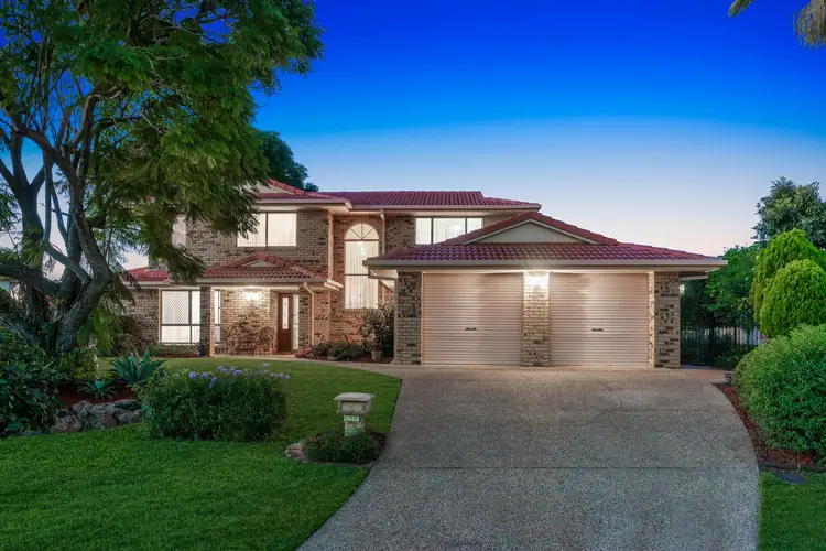 11 Irvine Place, Wynnum West QLD 4178