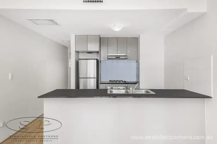 Third view of Homely apartment listing, 6/12-26 Regent Street, Chippendale NSW 2008