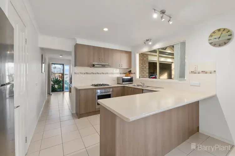 Third view of Homely house listing, 10 Samchelle Place, Pakenham VIC 3810