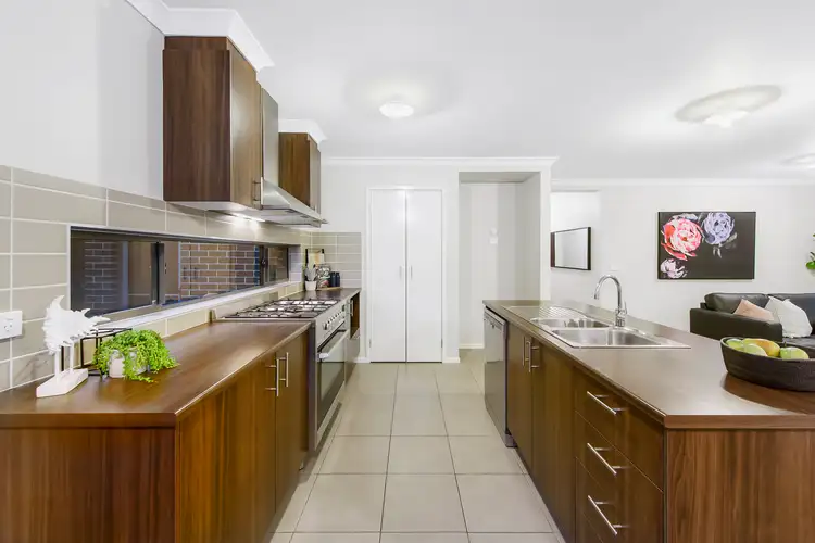 Fourth view of Homely house listing, 30 Sunningdale Drive, Hillside VIC 3037