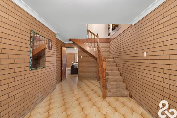 Second view of Homely house listing, 3 Barcelona Close, Thomastown VIC 3074