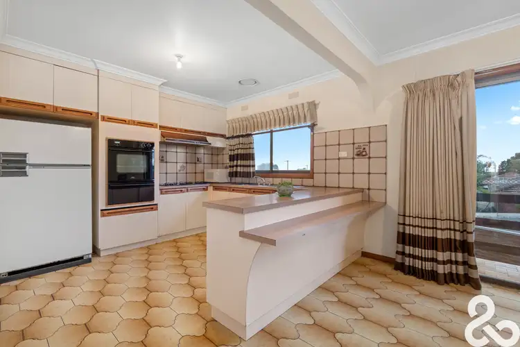 Sixth view of Homely house listing, 3 Barcelona Close, Thomastown VIC 3074
