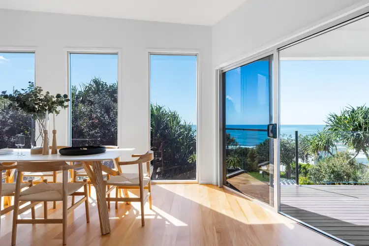 6 Noosa Dunes, Castaways Beach QLD 4567