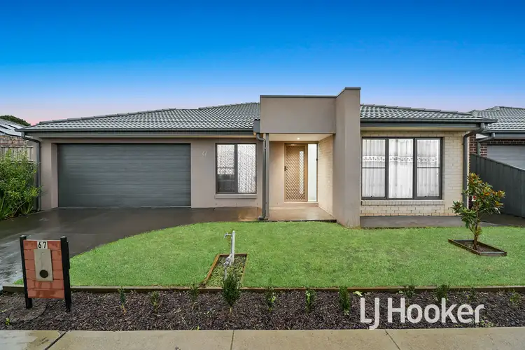 67 Highmount Drive, Hampton Park VIC 3976