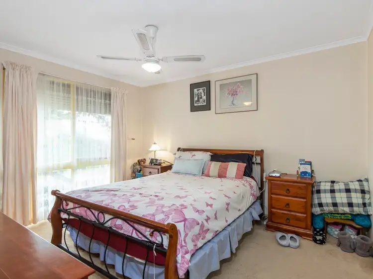 Fifth view of Homely house listing, 3 Headingly Court, Endeavour Hills VIC 3802