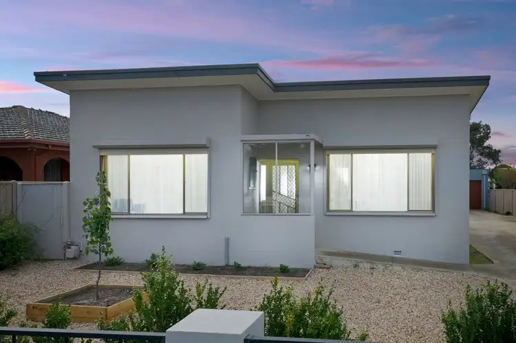 Main view of Homely unit listing, 1/40 Thorburn Street, Bell Park VIC 3215