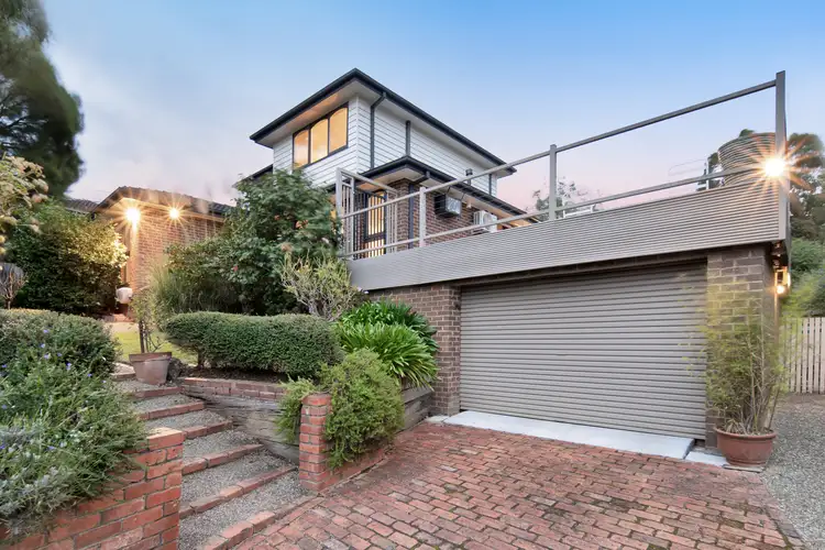 5 Nambour Drive, Mooroolbark VIC 3138