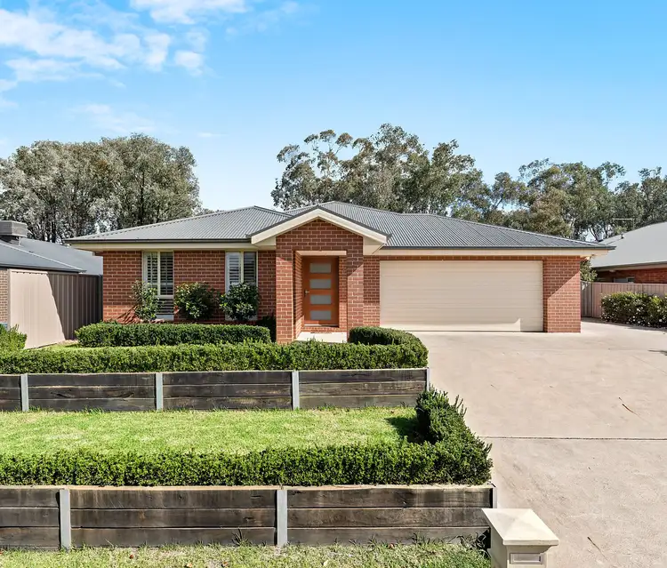 11 Henschke Avenue, Thurgoona NSW 2640