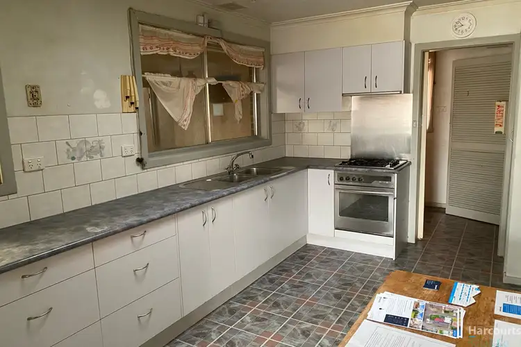 Fourth view of Homely house listing, 2 Shapiro Court, Reservoir VIC 3073