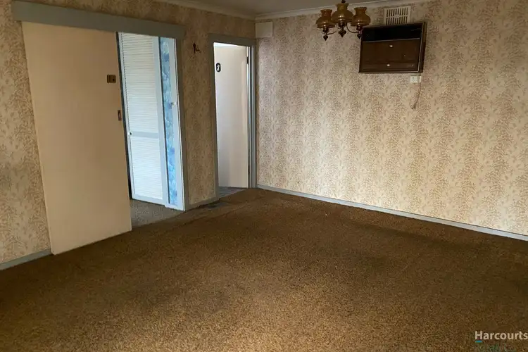 Seventh view of Homely house listing, 2 Shapiro Court, Reservoir VIC 3073