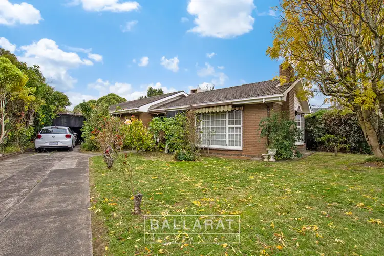 Main view of Homely house listing, 7 Oxford Street, Wendouree VIC 3355