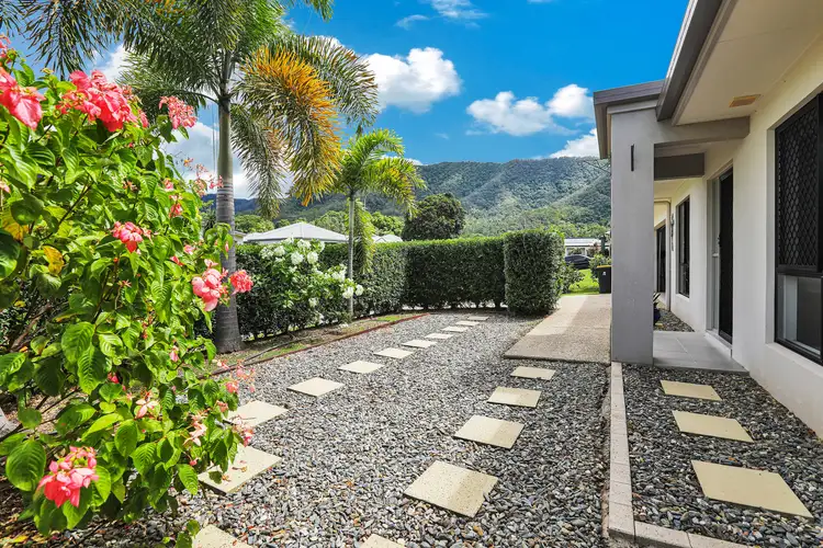 20 Ainscow Drive, Bentley Park QLD 4869