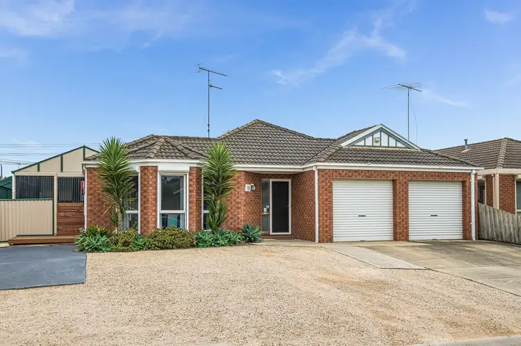 16 Croatia Place, Norlane VIC 3214