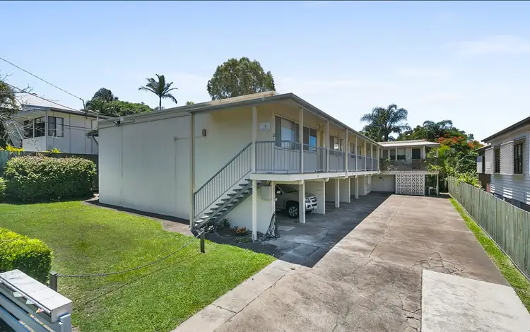 Main view of Homely unit listing, 2/110 McIlwraith Avenue, Norman Park QLD 4170