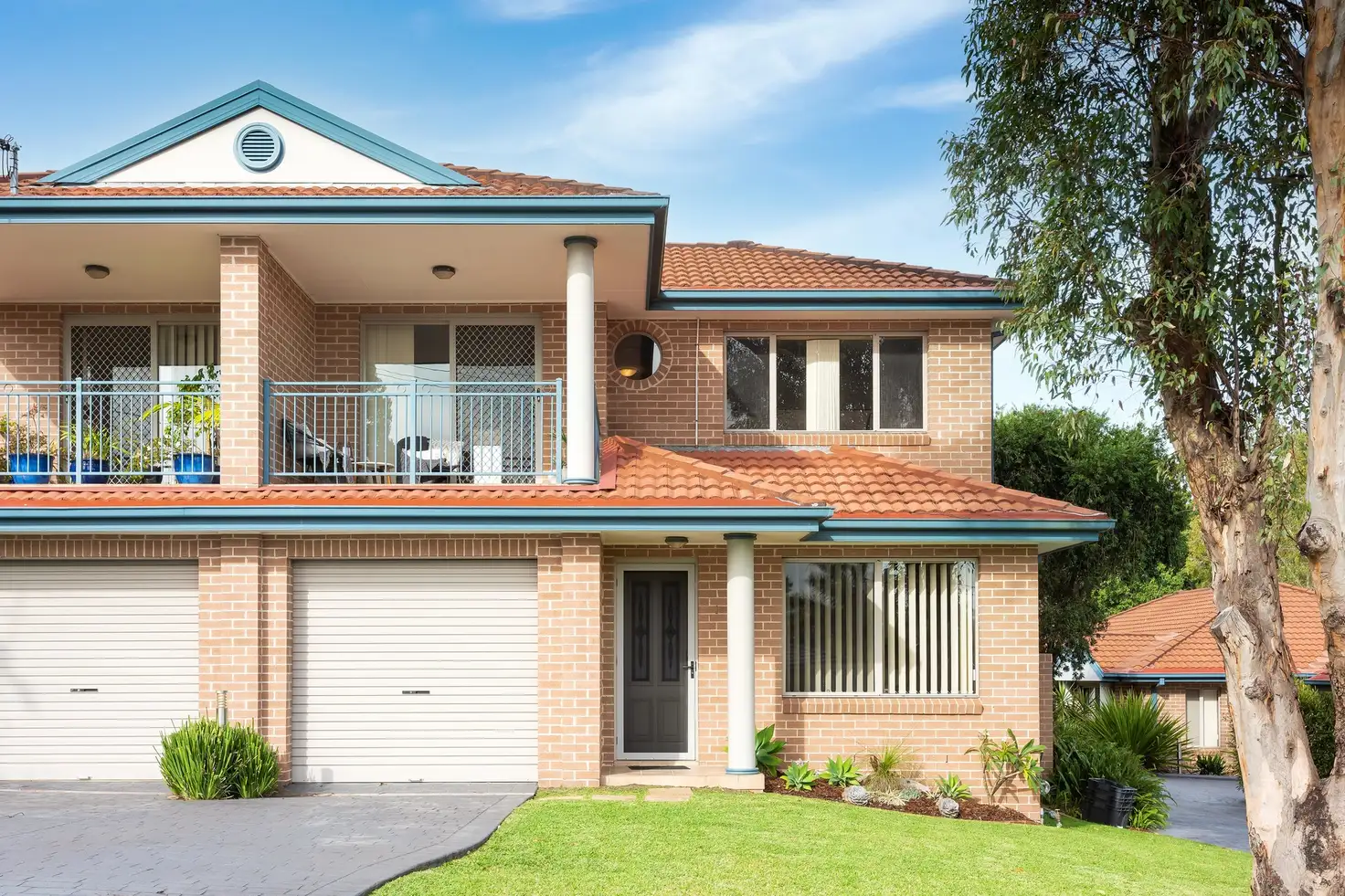 Main view of Homely townhouse listing, 1/90-92 Auburn Street, Sutherland NSW 2232