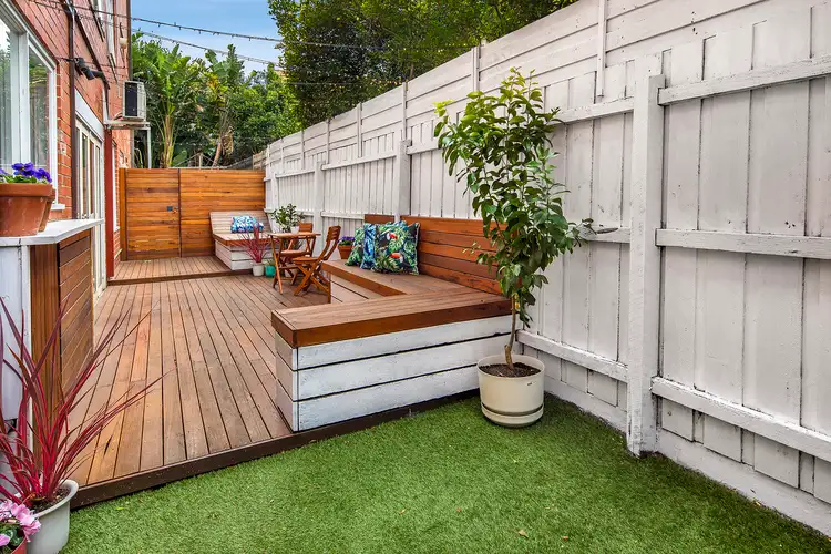 2/147 Glenhuntly Road, Elwood VIC 3184