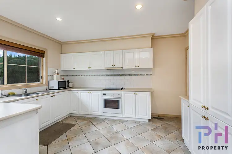 Third view of Homely unit listing, 1/7 Wildwood Drive, Strathdale VIC 3550