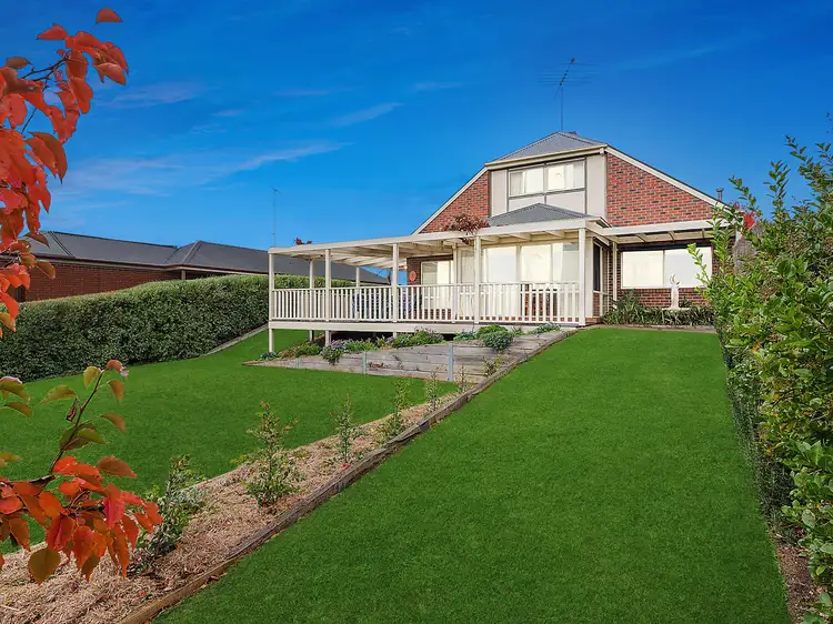 6 Lochgoin Mews, Highton VIC 3216