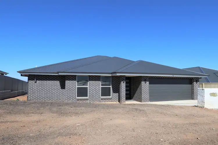 32 Ignatius Place, Kelso NSW 2795
