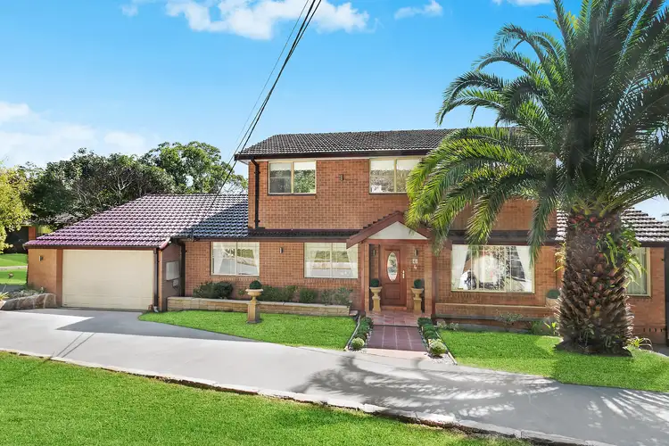 4 Aldous Close, Hornsby Heights NSW 2077