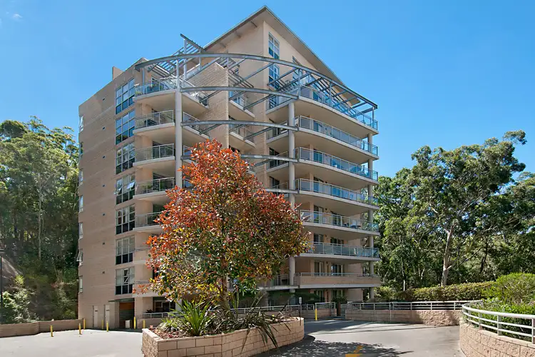 432/80 John Whiteway Drive, Gosford NSW 2250