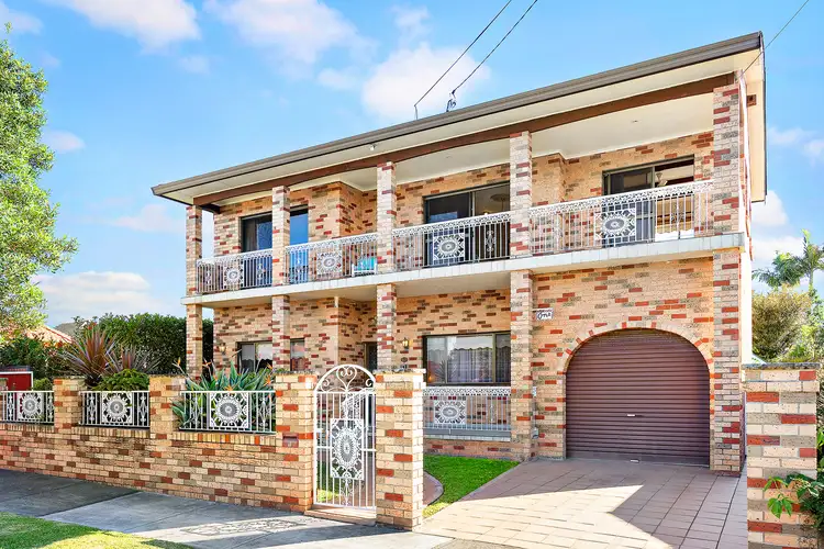 1 Lucas Avenue, Russell Lea NSW 2046