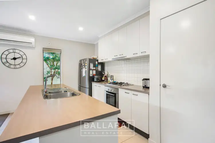 Fifth view of Homely townhouse listing, 2 Amana Drive, Alfredton VIC 3350