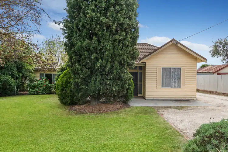 14 Breen Street, Quarry Hill VIC 3550