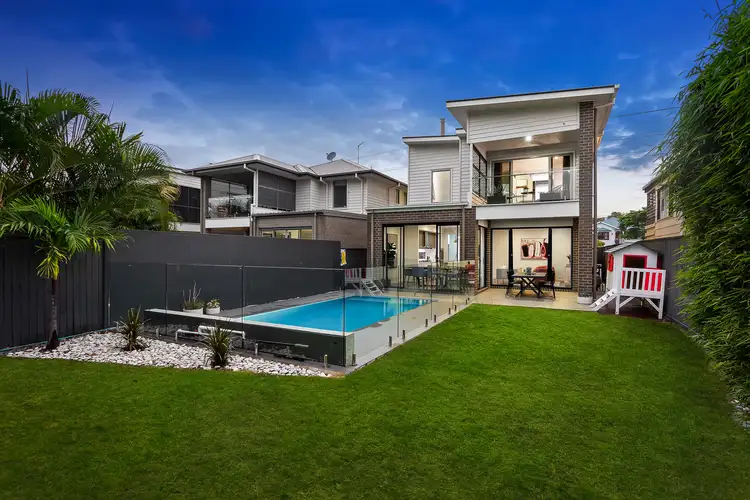 50 Karthina Street, Bulimba QLD 4171