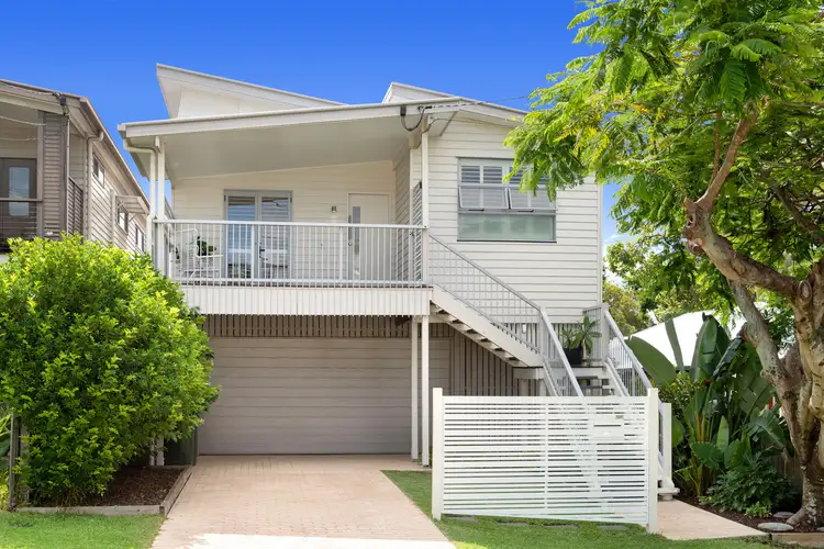 11 Windemere Avenue, Morningside QLD 4170