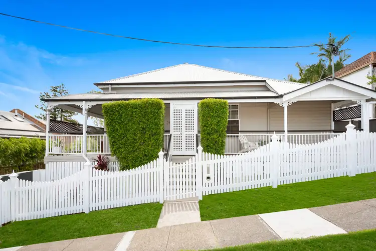 28 Wambool Street, Bulimba QLD 4171