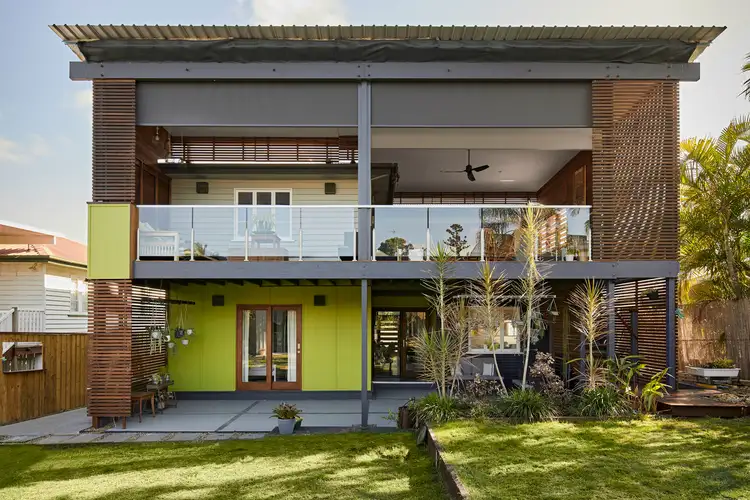 133 Morehead Avenue, Norman Park QLD 4170