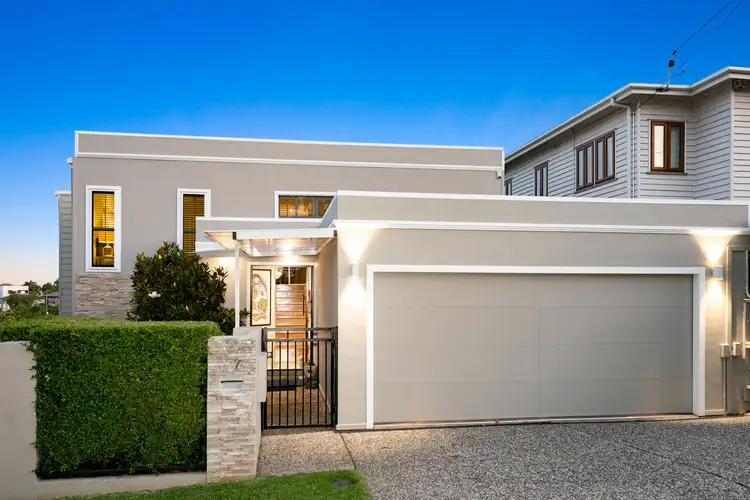 37 Apex Street, Balmoral QLD 4171