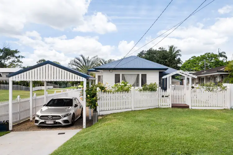 15 Mornington Crescent, Morningside QLD 4170