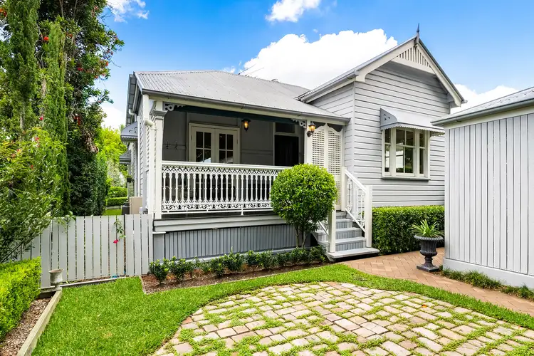121 Brisbane Street, Bulimba QLD 4171