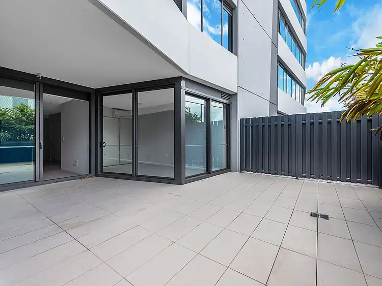 10408/300 Old Cleveland Road, Coorparoo QLD 4151