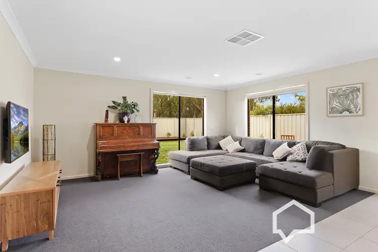 Fifth view of Homely house listing, 40 Barnett Drive, Kangaroo Flat VIC 3555