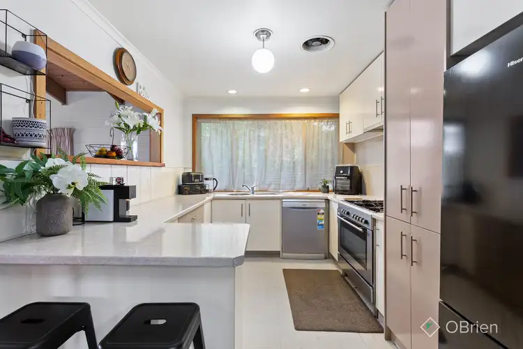 Fourth view of Homely house listing, 2 Eric Court, Langwarrin VIC 3910