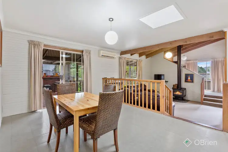 Sixth view of Homely house listing, 2 Eric Court, Langwarrin VIC 3910