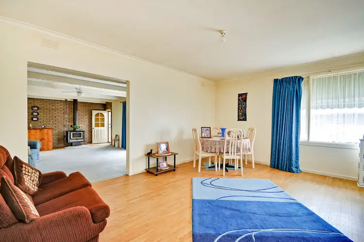 Fifth view of Homely house listing, 8 West Court, Traralgon VIC 3844