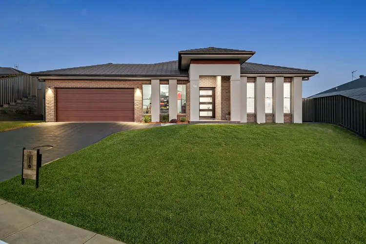 14 Yarborough Road, Cameron Park NSW 2285