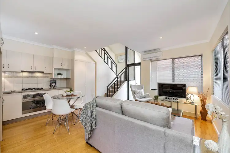 2/386 Stirling Street, Highgate WA 6003