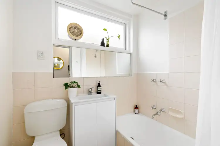 Fourth view of Homely apartment listing, 1/205 Station Street, Fairfield VIC 3078