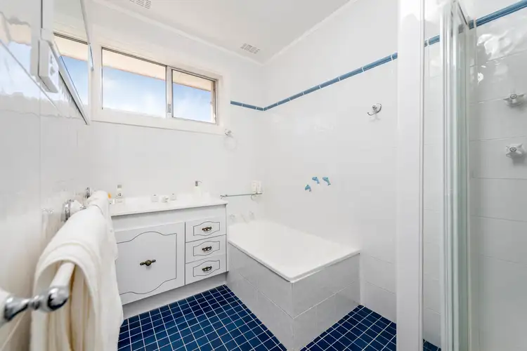 Sixth view of Homely house listing, 10 Breona Place, Lyons ACT 2606