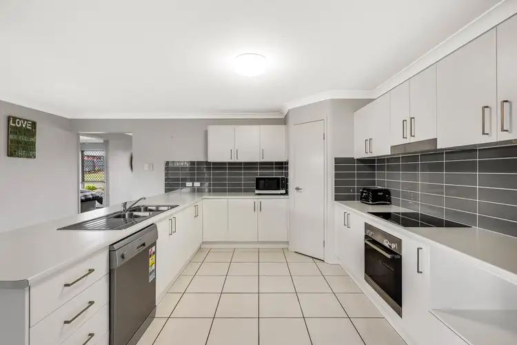 Second view of Homely house listing, 2 Owl Court, Kleinton QLD 4352